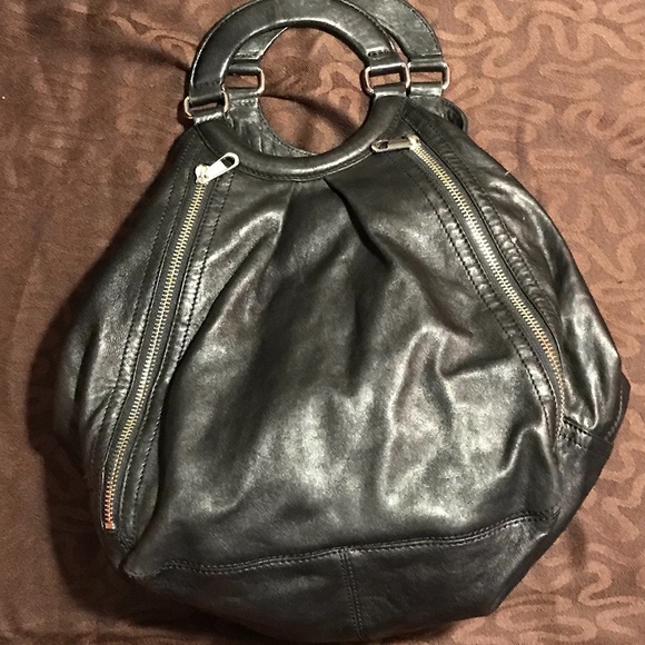 Dkny Handbags - DKNY Boho Black Leather Bag